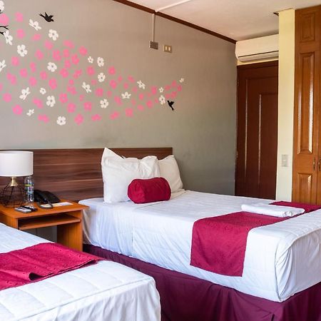 Hotel Fotherhouse San Salvador Ngoại thất bức ảnh