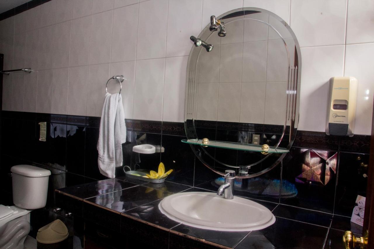 Hotel Fotherhouse San Salvador Ngoại thất bức ảnh