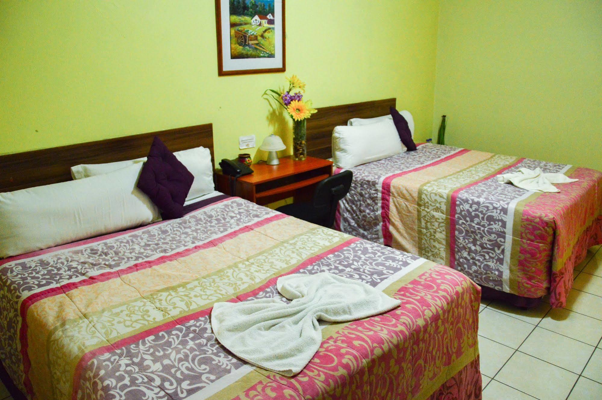 Hotel Fotherhouse San Salvador Ngoại thất bức ảnh